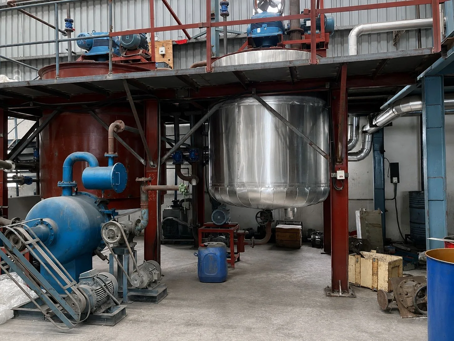 Goldtap industrial processing vessel with pumps and pipework
